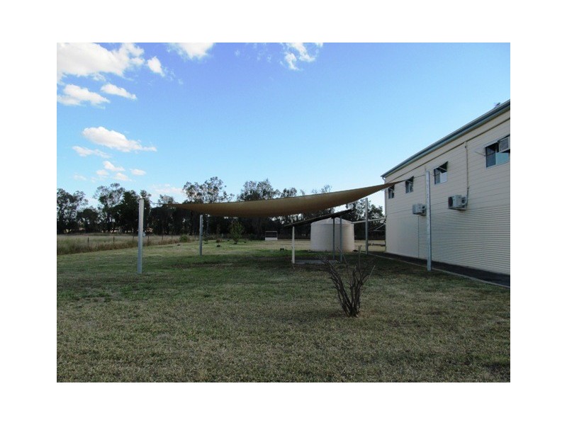 10 Windmill Place, Emerald QLD 4720