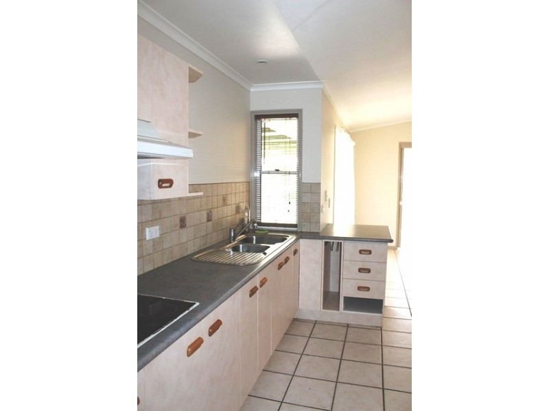 3 Buchholz Place, Emerald QLD 4720
