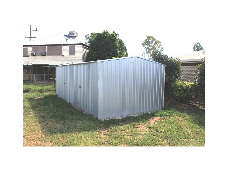 3 Buchholz Place, Emerald QLD 4720