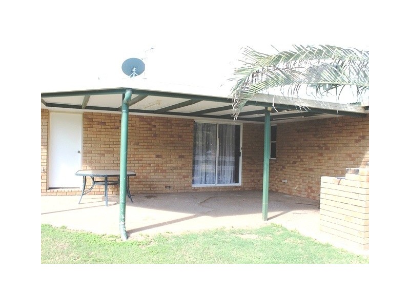 3 Buchholz Place, Emerald QLD 4720