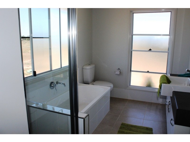 . Glengallon Road, Emerald QLD 4720