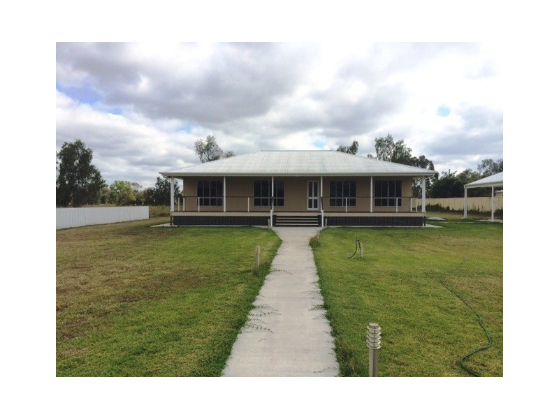 5 Windmill Lane, Emerald QLD 4720