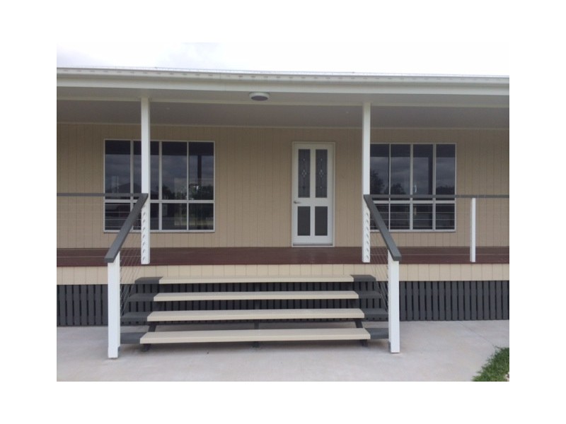 5 Windmill Lane, Emerald QLD 4720