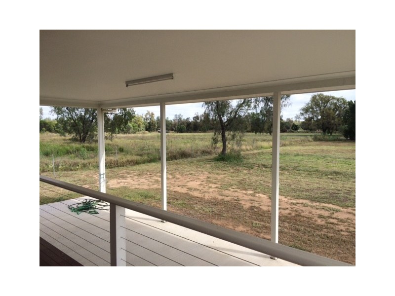 5 Windmill Lane, Emerald QLD 4720
