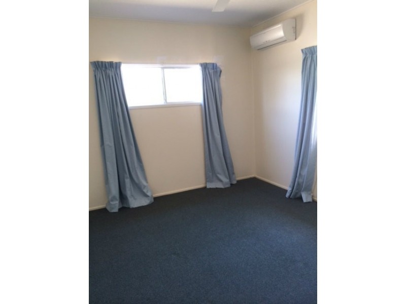 19 Centenary Drive, Emerald QLD 4720