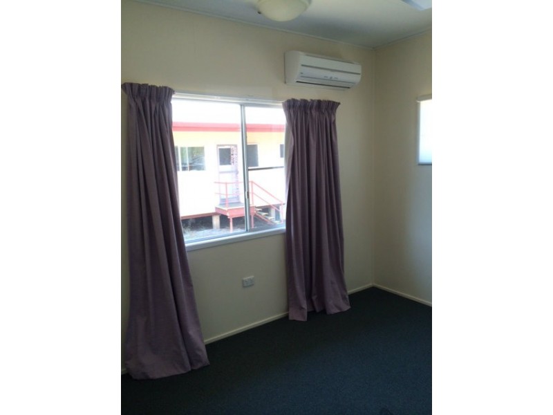 19 Centenary Drive, Emerald QLD 4720