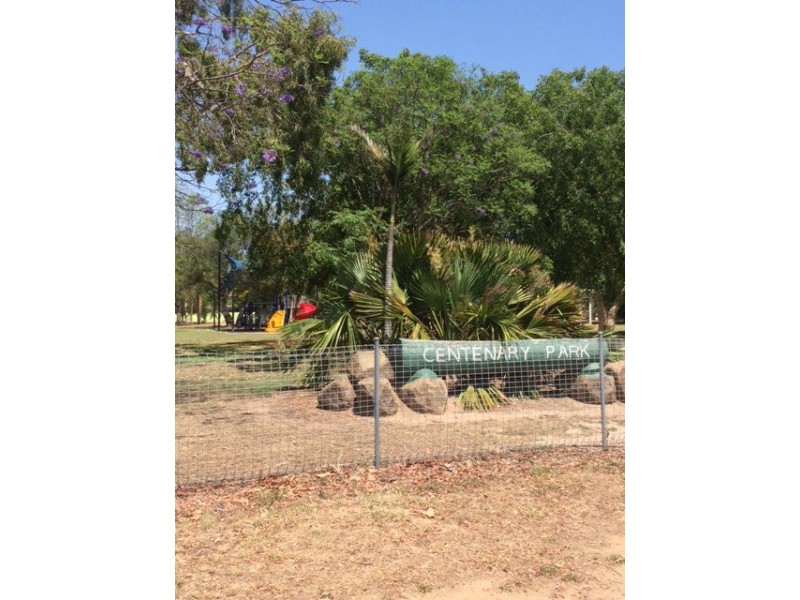 19 Centenary Drive, Emerald QLD 4720