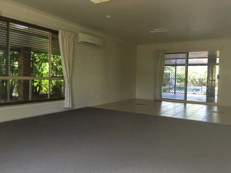 17 Batavia Court, Emerald QLD 4720