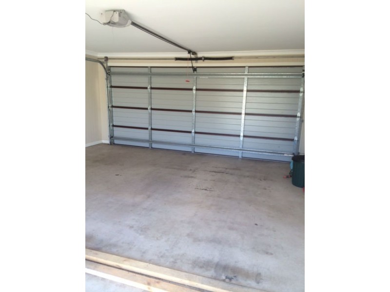 33 Newman Drive, Emerald QLD 4720