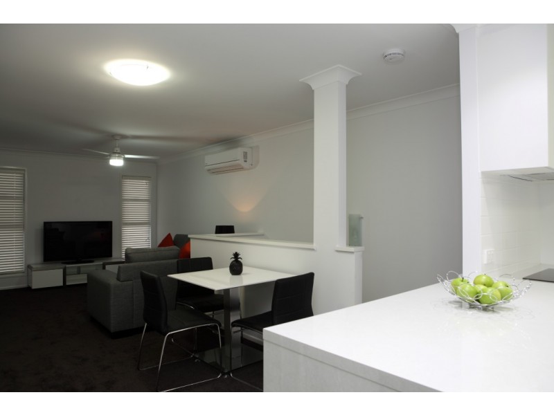 11/9 Cypress Drive, Emerald QLD 4720