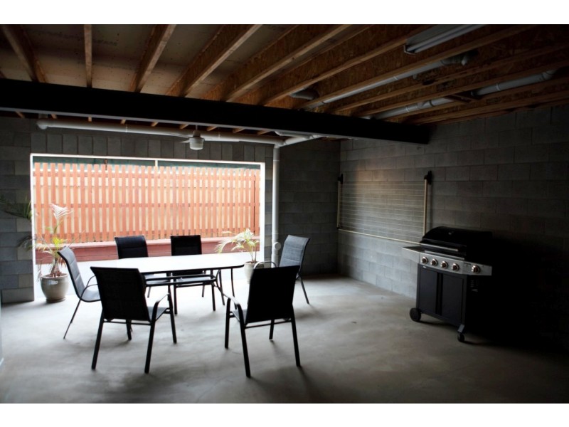 11/9 Cypress Drive, Emerald QLD 4720