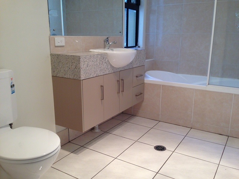 2/20 Riverview St, Emerald QLD 4720