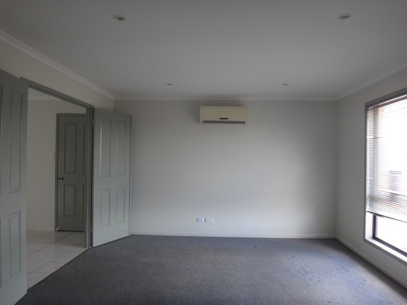 6 Scotts Peak Drive, Capella QLD 4723