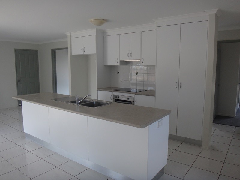 6 Scotts Peak Drive, Capella QLD 4723