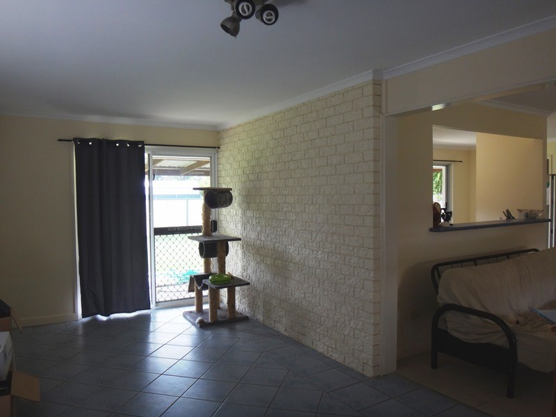 18 Barry Street, Emerald QLD 4720