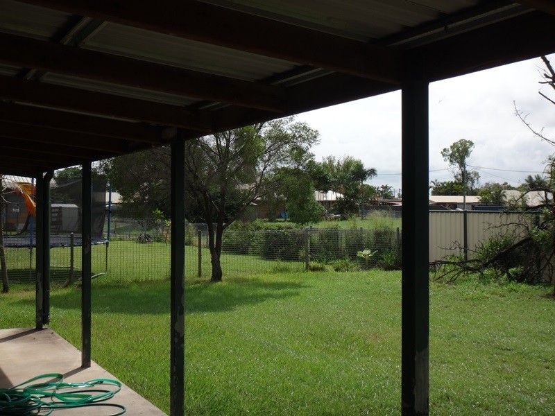 18 Barry Street, Emerald QLD 4720