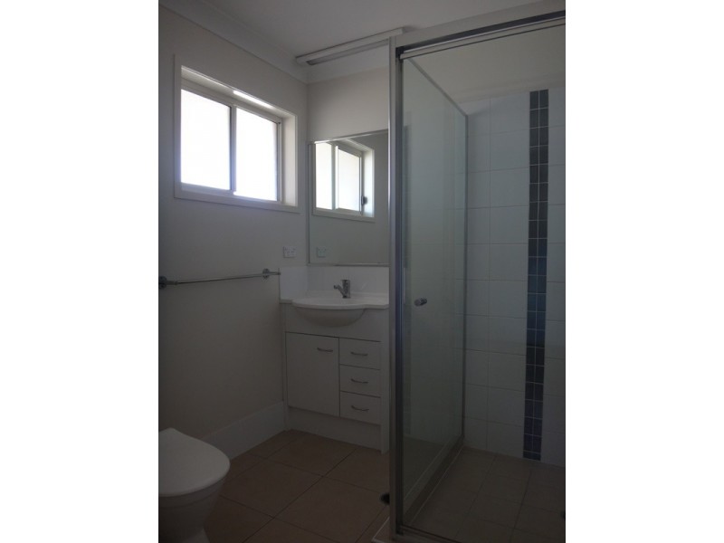 27 Scenic Drive, Emerald QLD 4720