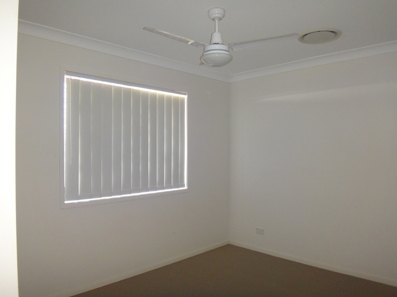 27 Scenic Drive, Emerald QLD 4720