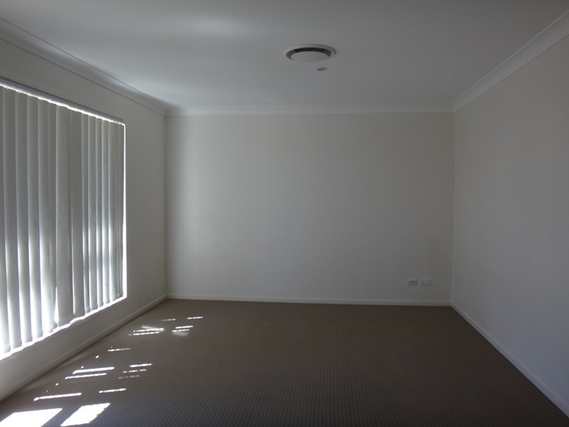 27 Scenic Drive, Emerald QLD 4720