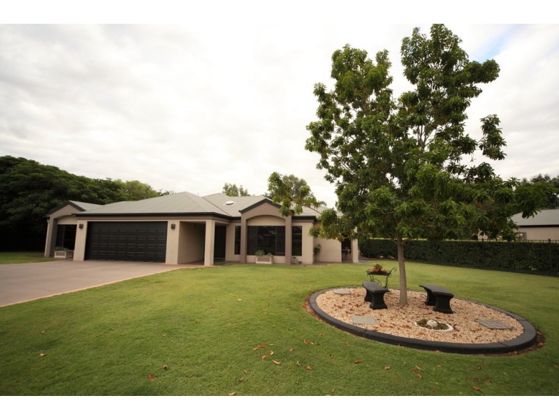 4 Malibu Place, Emerald QLD 4720