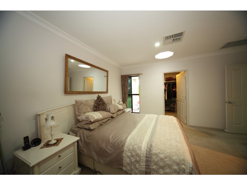 4 Malibu Place, Emerald QLD 4720