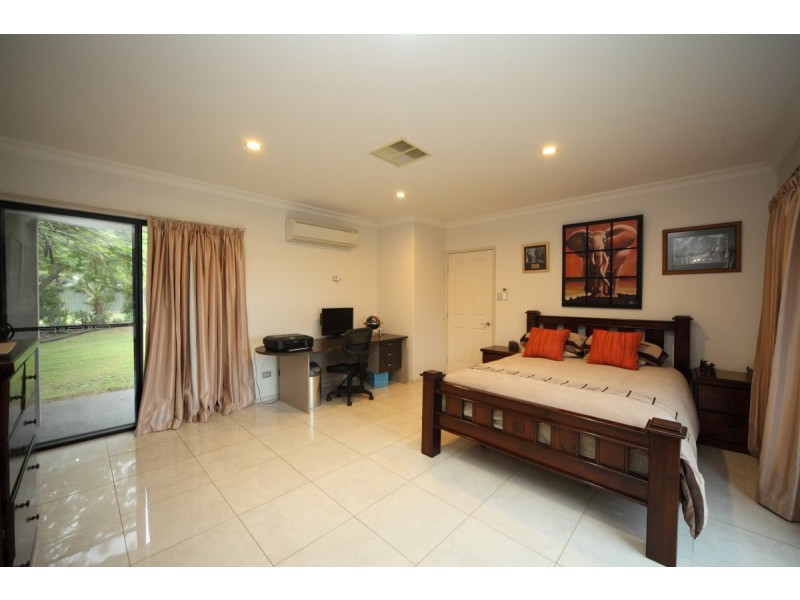 4 Malibu Place, Emerald QLD 4720