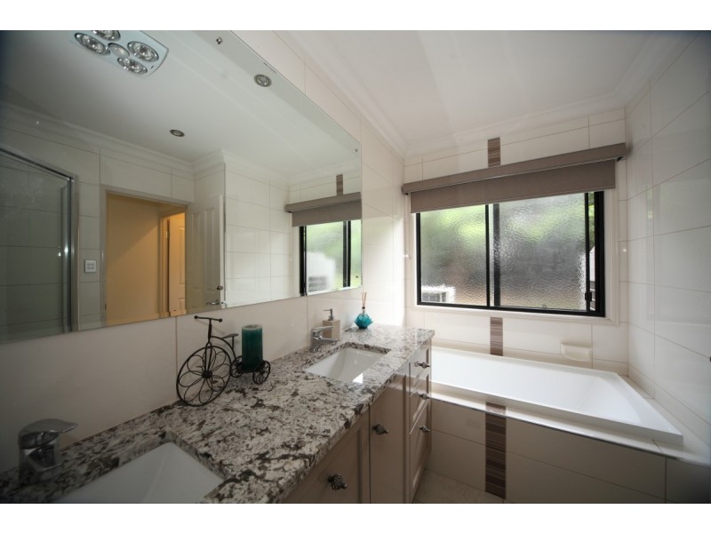 4 Malibu Place, Emerald QLD 4720