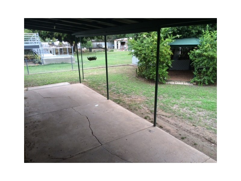 87 Ruby Street, Emerald QLD 4720