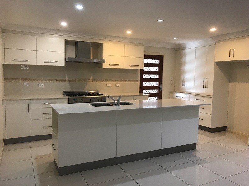 3 Cook Close, Emerald QLD 4720