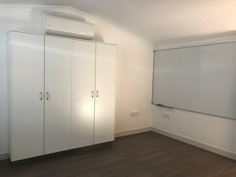 3 Cook Close, Emerald QLD 4720