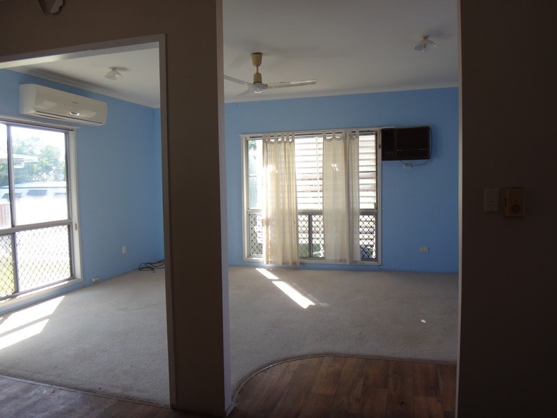 16 Roxburgh, Capella QLD 4723