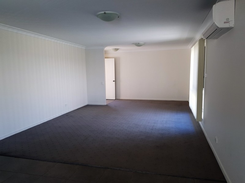 4B Yvette Court, Emerald QLD 4720