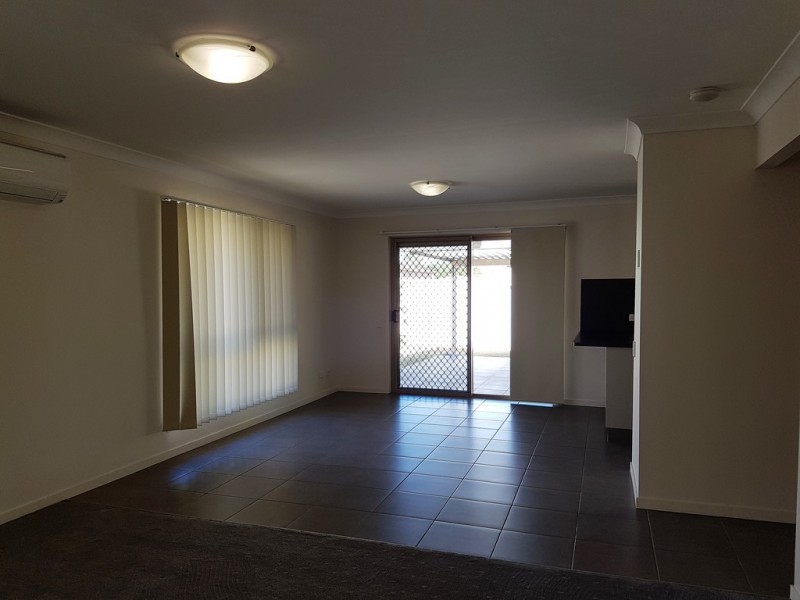 4B Yvette Court, Emerald QLD 4720