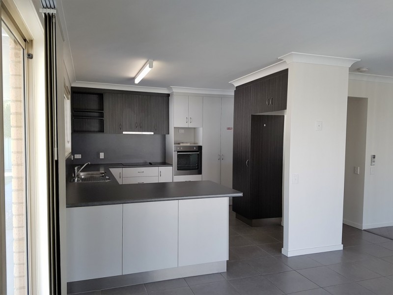 4B Yvette Court, Emerald QLD 4720