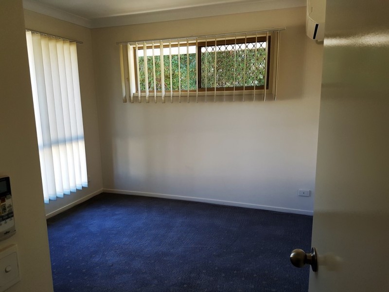 4B Yvette Court, Emerald QLD 4720