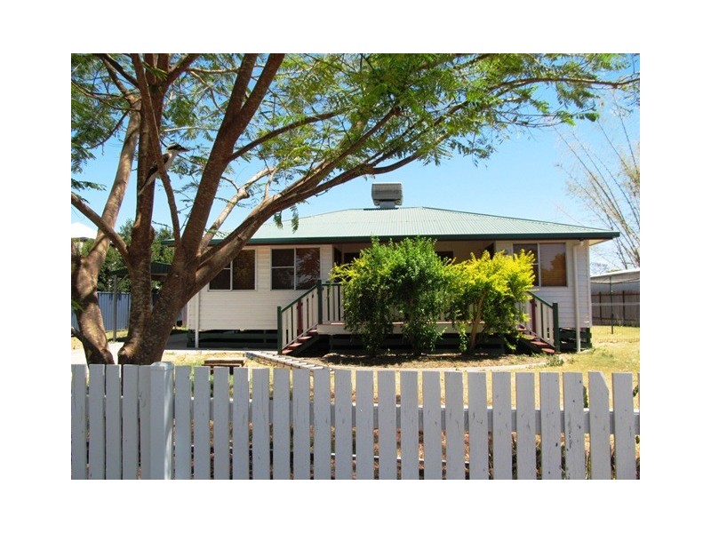 11 Caprice Court, Emerald QLD 4720