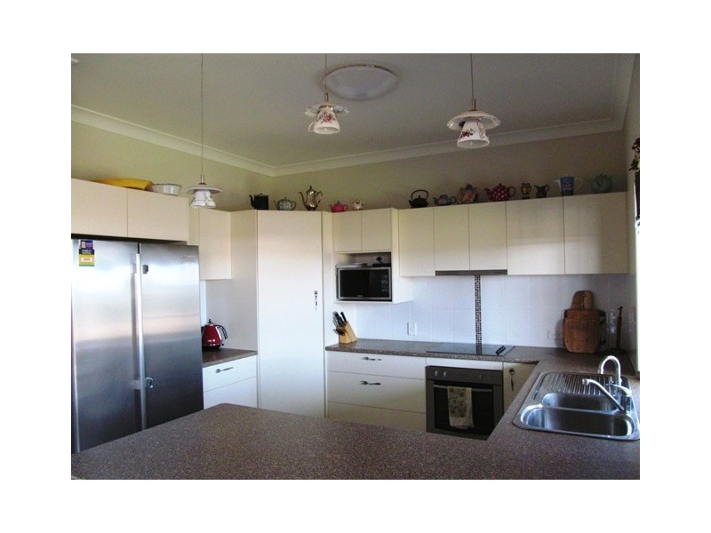 77 Patanga Place, Emerald QLD 4720