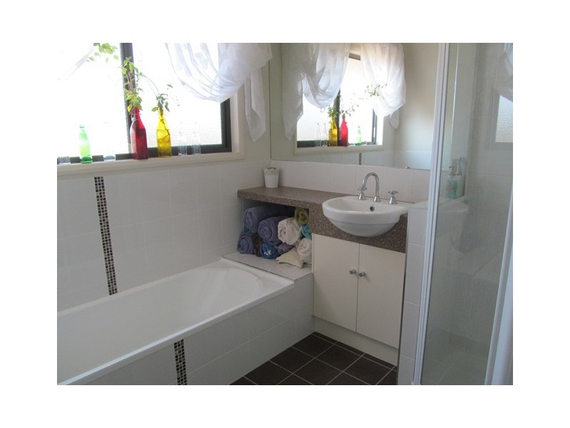 77 Patanga Place, Emerald QLD 4720