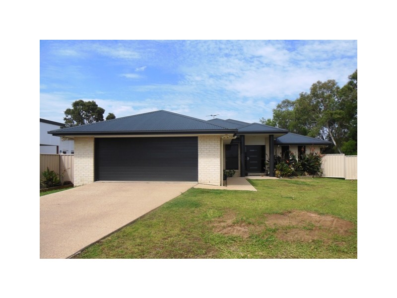 63 Newman Drive, Emerald QLD 4720