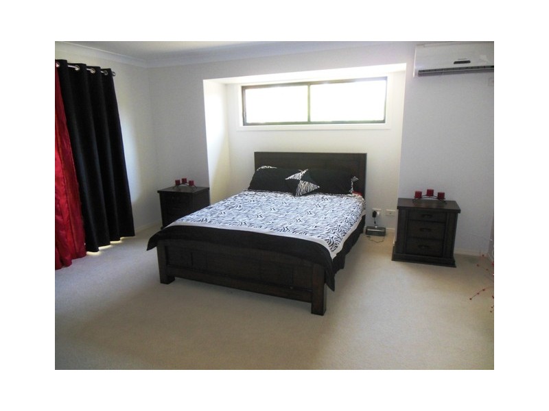 63 Newman Drive, Emerald QLD 4720