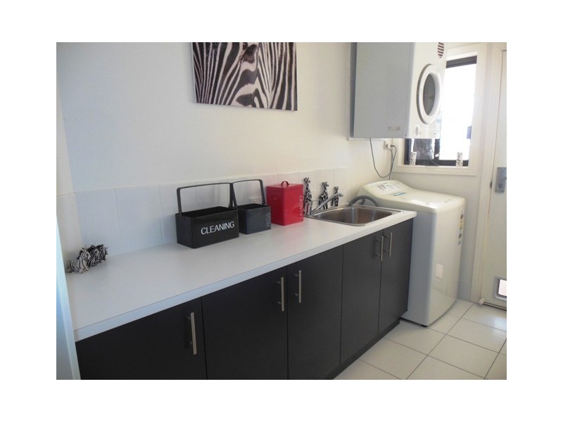 63 Newman Drive, Emerald QLD 4720