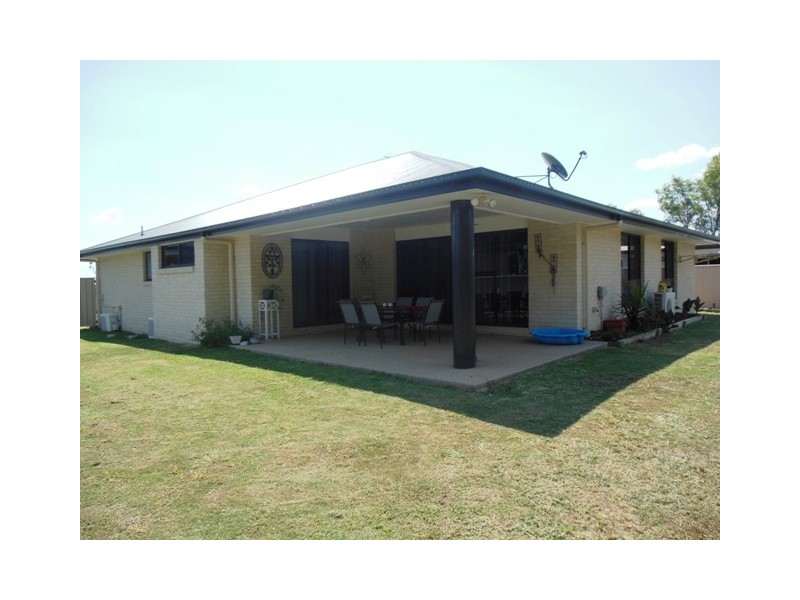 63 Newman Drive, Emerald QLD 4720