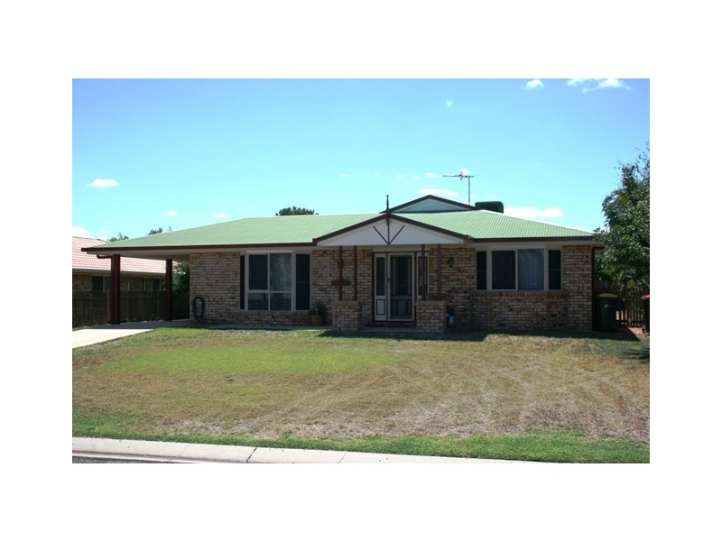 27 Jeppesen Drive, Emerald QLD 4720