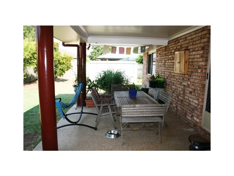 27 Jeppesen Drive, Emerald QLD 4720