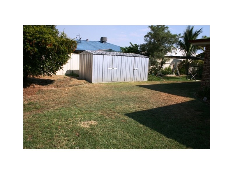 27 Jeppesen Drive, Emerald QLD 4720