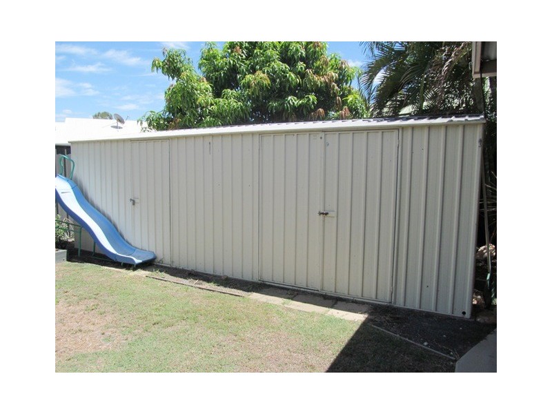 11 Barry Street, Emerald QLD 4720