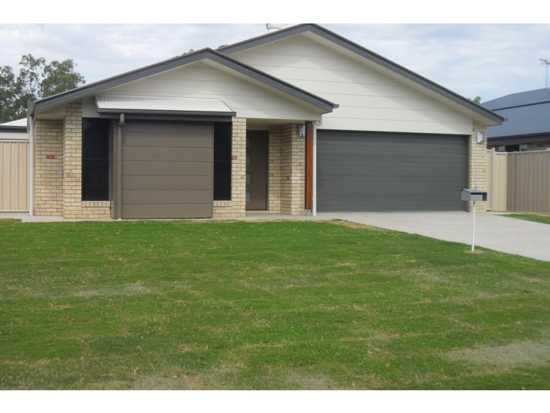 148 Opal Street, Emerald QLD 4720