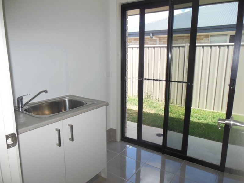 148 Opal Street, Emerald QLD 4720