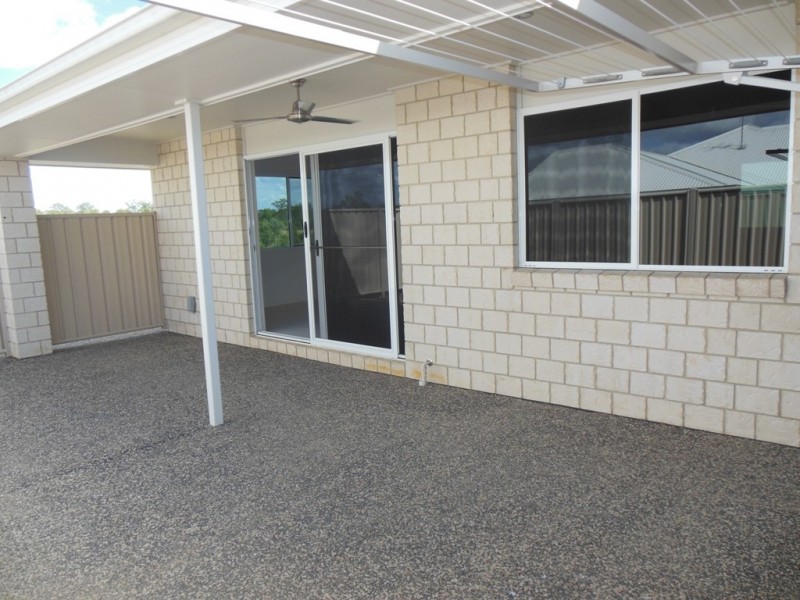 1/44 Lakeside Drive, Emerald QLD 4720