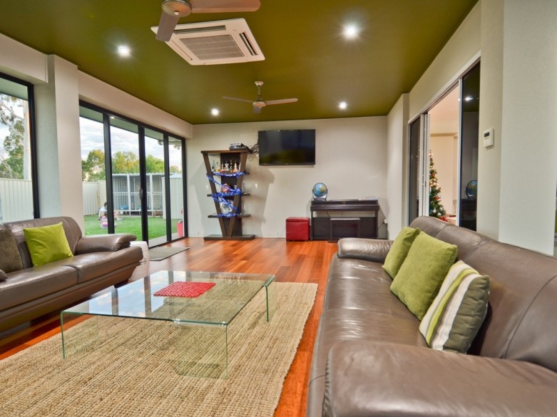 4 Brokenwood Street, Emerald QLD 4720